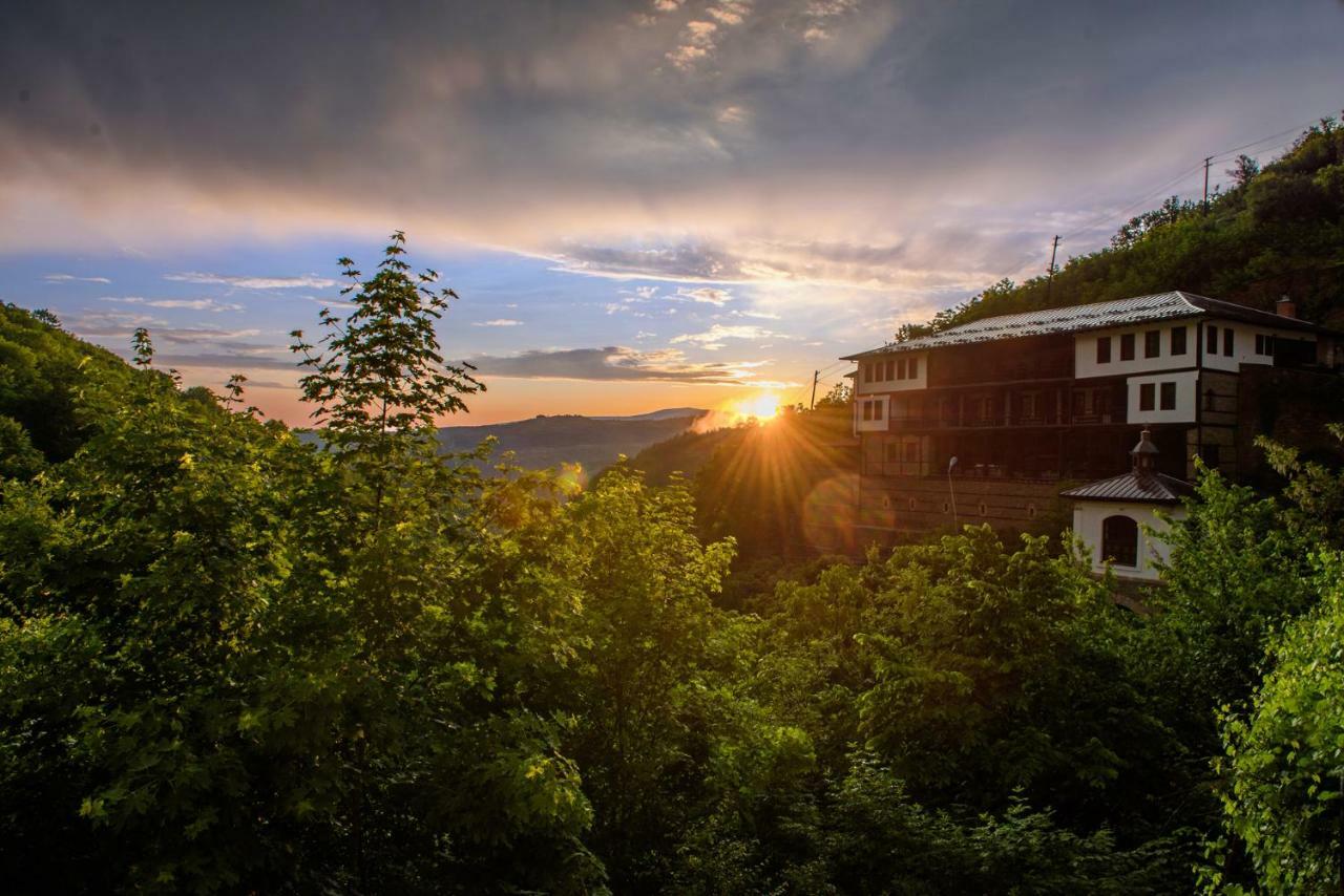 Hotel Manastir Sv. Joakim Osogovski Kriva Palanka Exterior photo